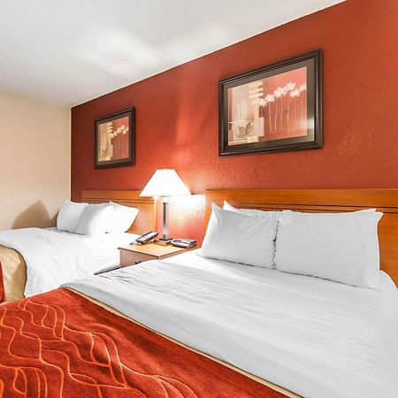 Quality Inn Seaman Εξωτερικό φωτογραφία