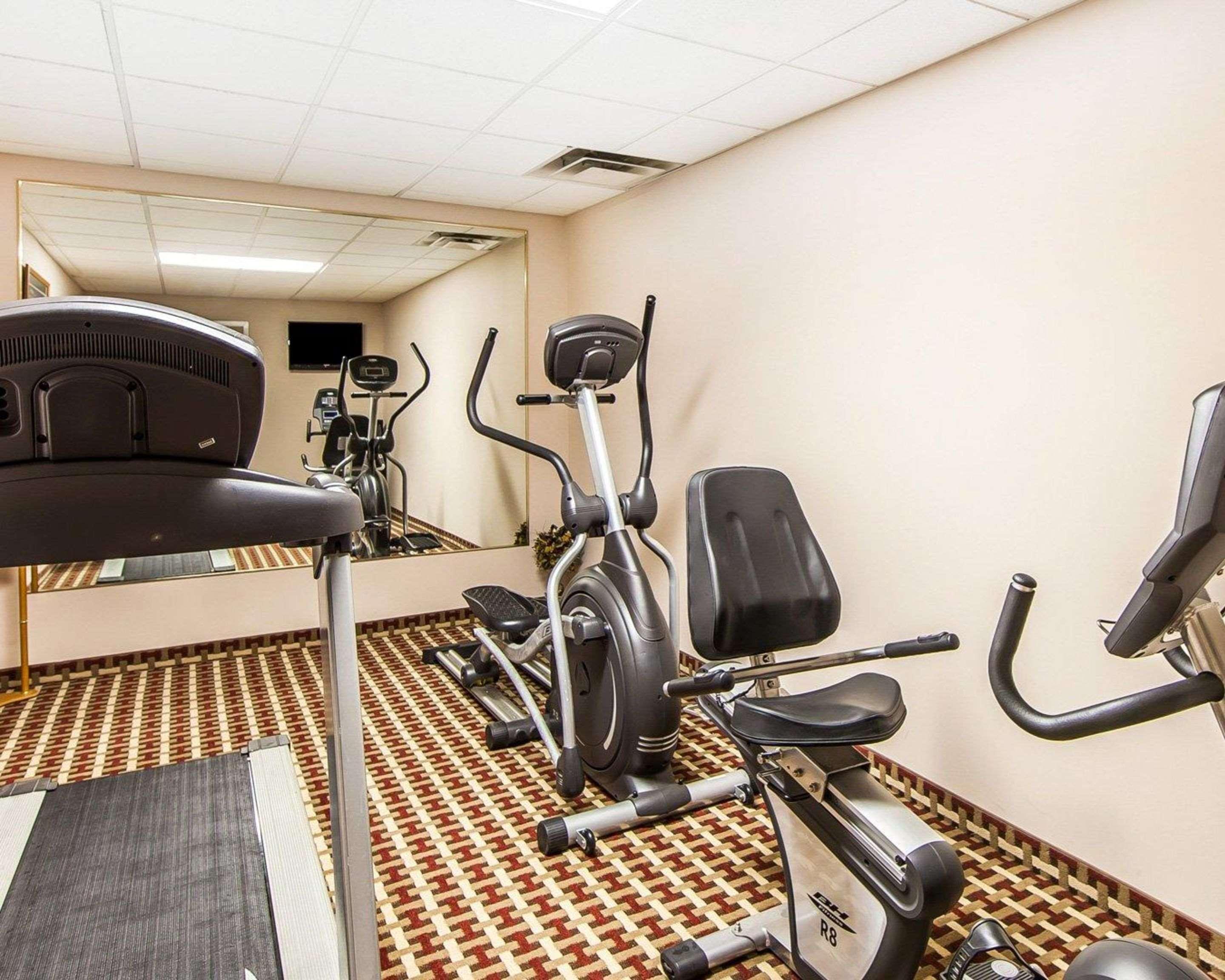 Quality Inn Seaman Εξωτερικό φωτογραφία